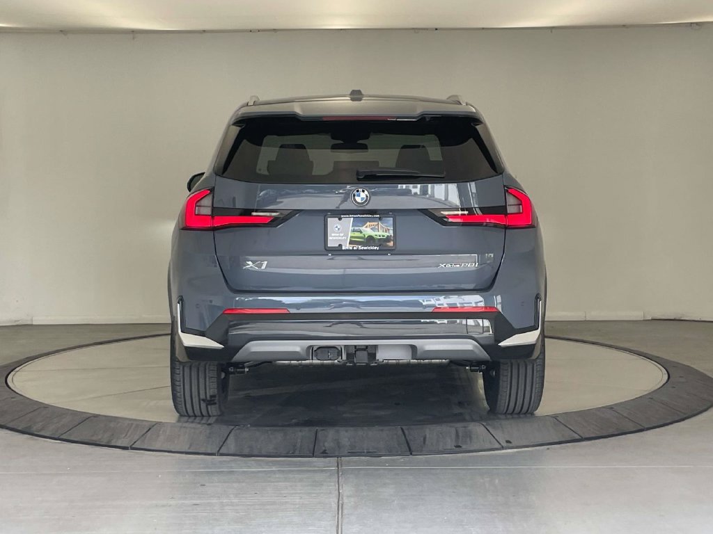 New 2027 BMW X1 xDrive28i w/ Technology Package AWD/4WD image 4