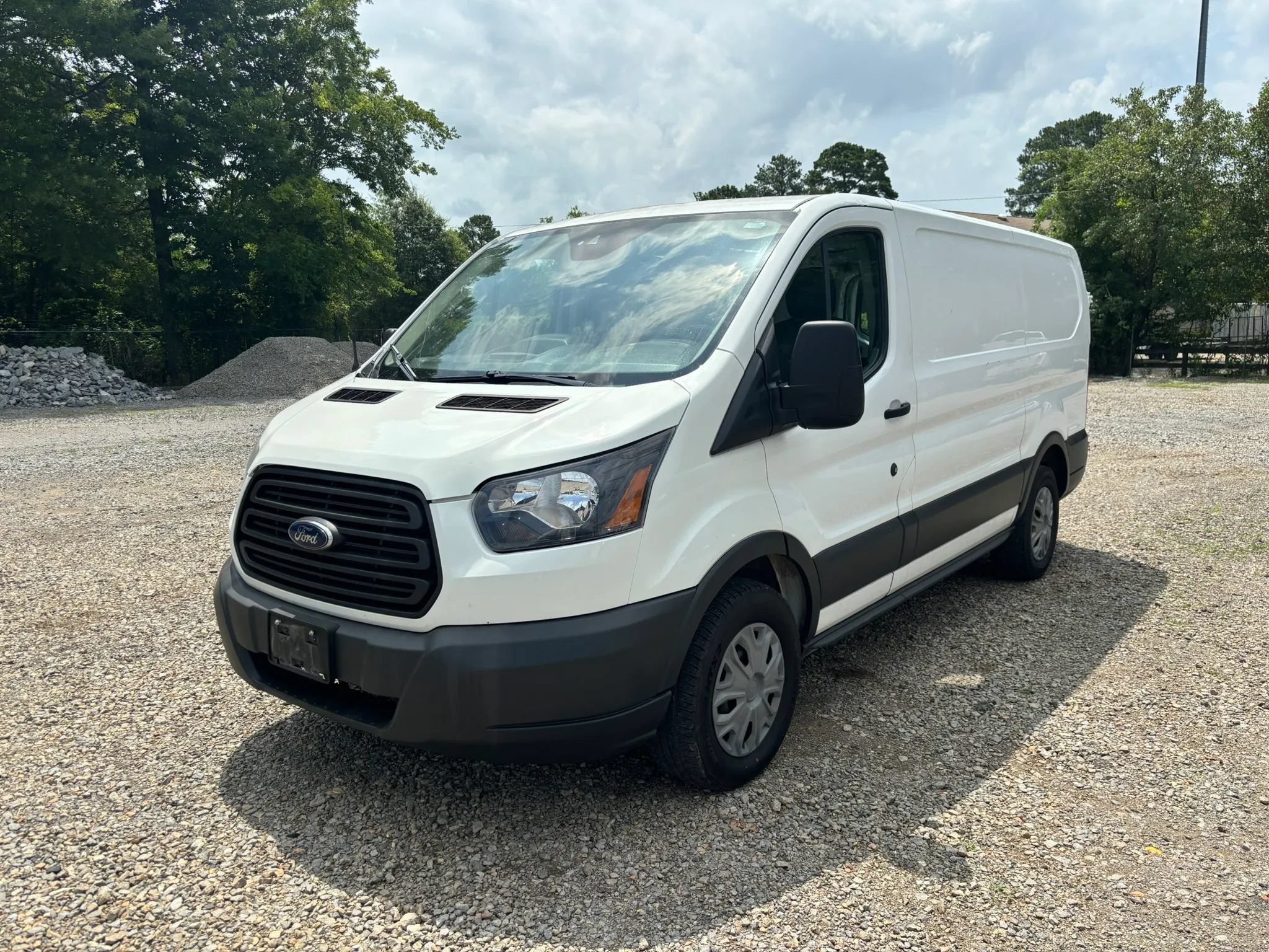 Used 2016 Ford Transit 150 130 Low Roof RWD image 9