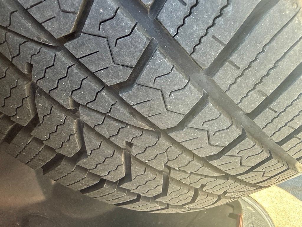 Used 2014 Ford Focus SE w/ SE Winter Package FWD image 30