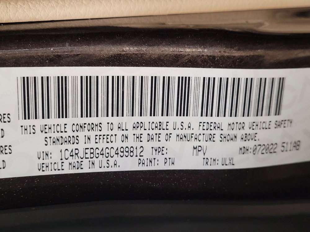 Used 2016 Jeep Grand Cherokee Limited image 33