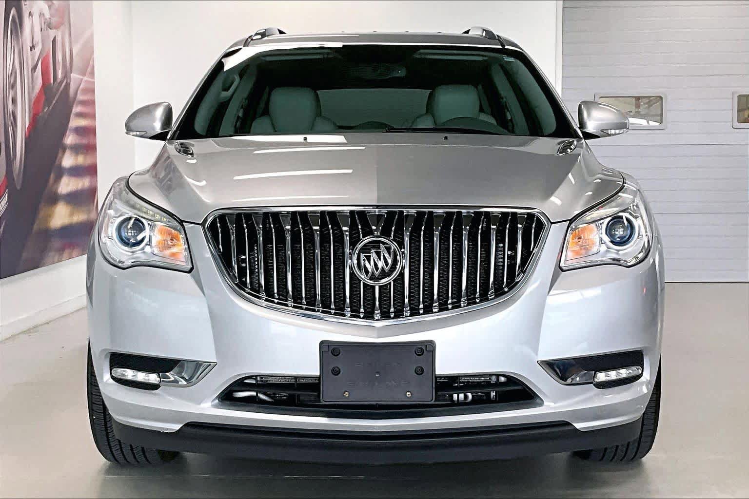 Used 2015 Buick Enclave Leather FWD image 6