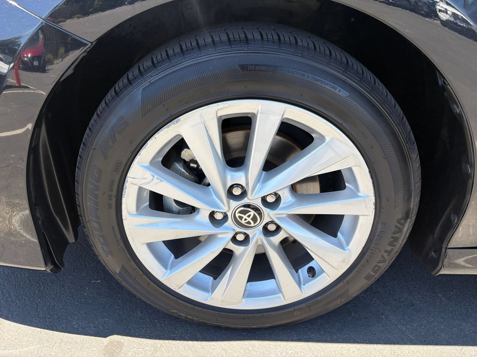 Used 2023 Toyota Camry LE FWD image 30