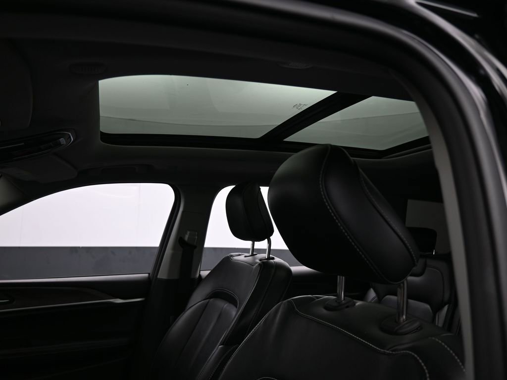 Used 2021 Jeep Grand Cherokee L Limited image 11