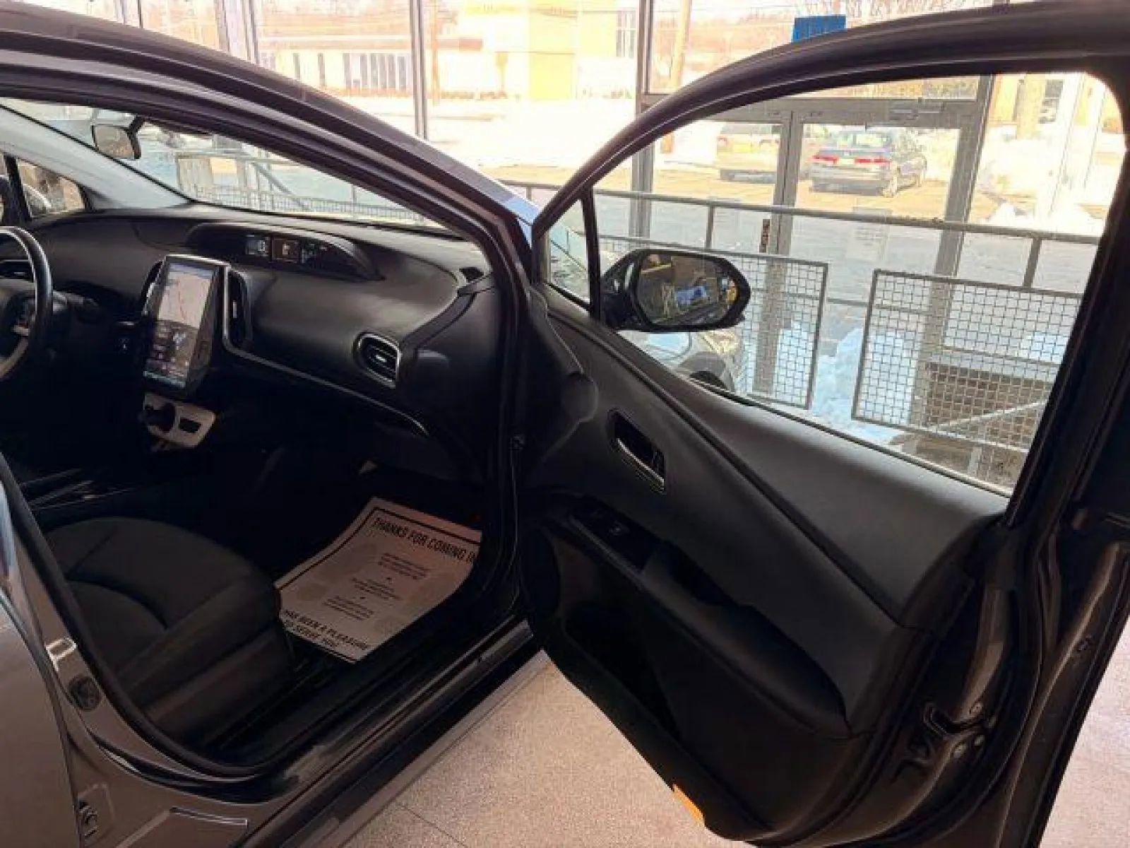 Used 2017 Toyota Prius Prime Premium FWD image 15