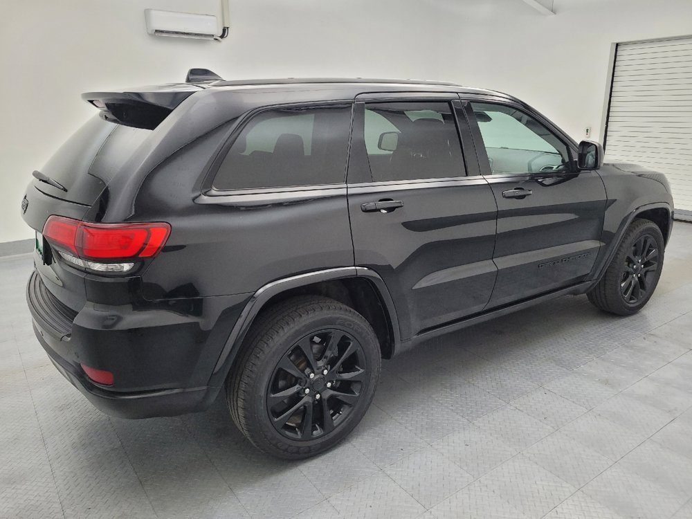 Used 2020 Jeep Grand Cherokee Altitude AWD/4WD image 10