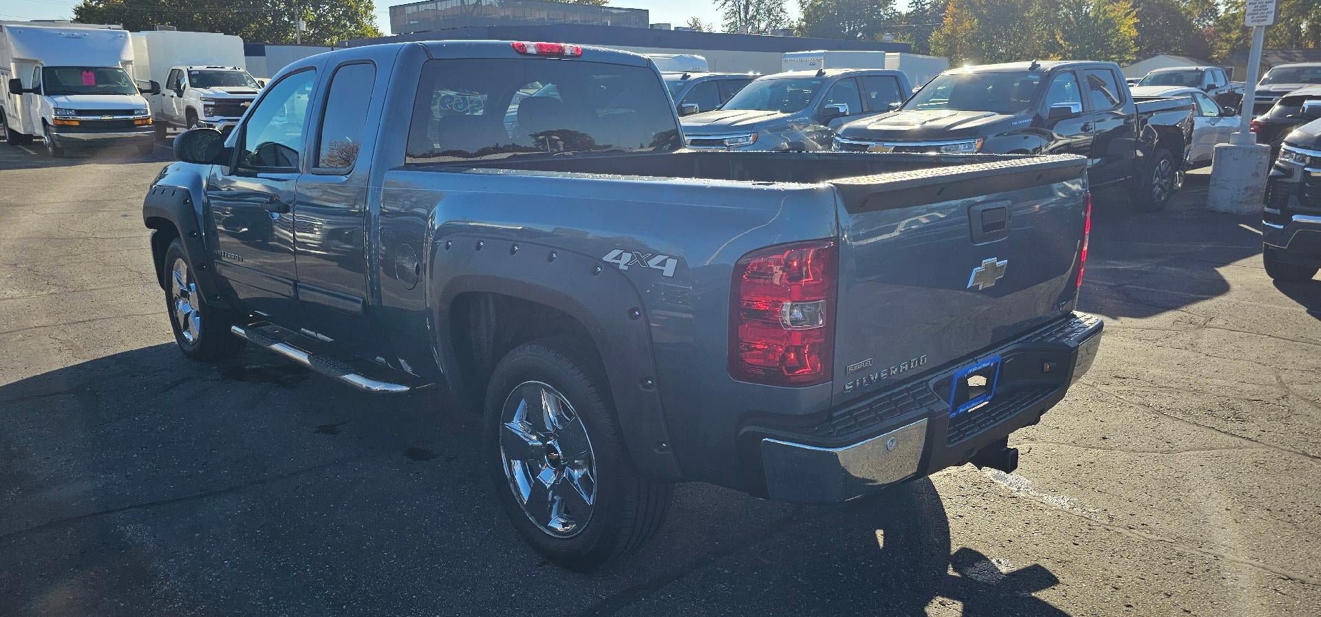 Used 2011 Chevrolet Silverado 1500 LT w/ All-Star Edition AWD/4WD image 5
