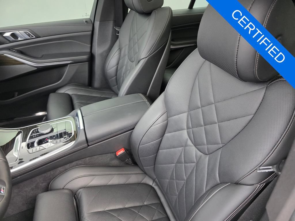 Certified 2024 BMW X5 xDrive40i w/ M Sport Package AWD/4WD image 11