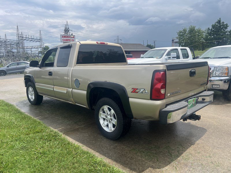 Used 2004 Chevrolet Silverado 1500 4x4 Extended Cab image 4