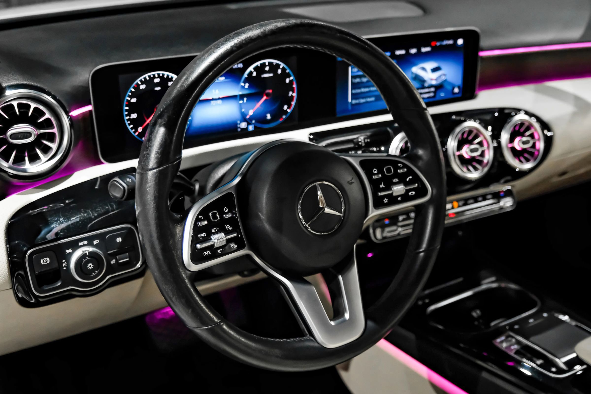 Used 2019 Mercedes-Benz A 220 image 22