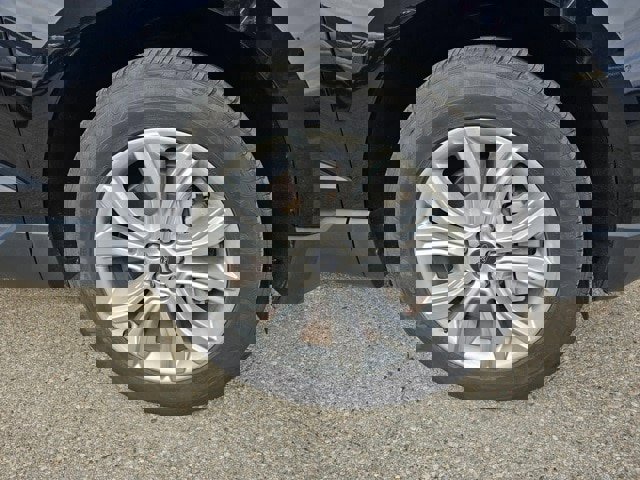 Used 2024 Ford Edge Titanium image 5