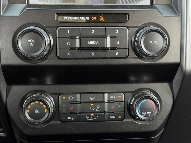Used 2019 Ford F150 XLT w/ Equipment Group 302A Luxury AWD/4WD image 17