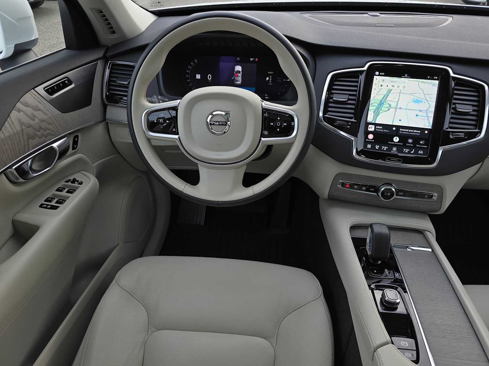Certified 2025 Volvo XC90 T8 Plus w/ Protection Package Premier AWD/4WD image 19