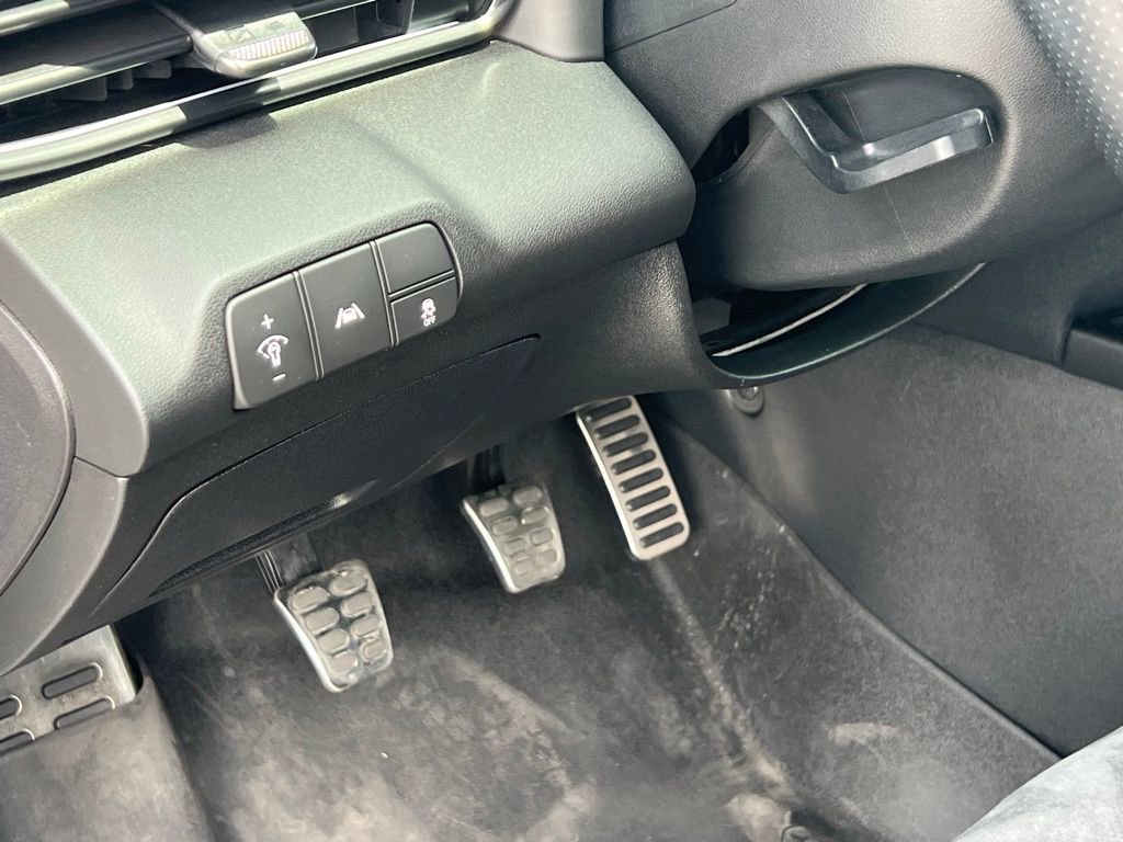 Used 2022 Hyundai Elantra N FWD image 26