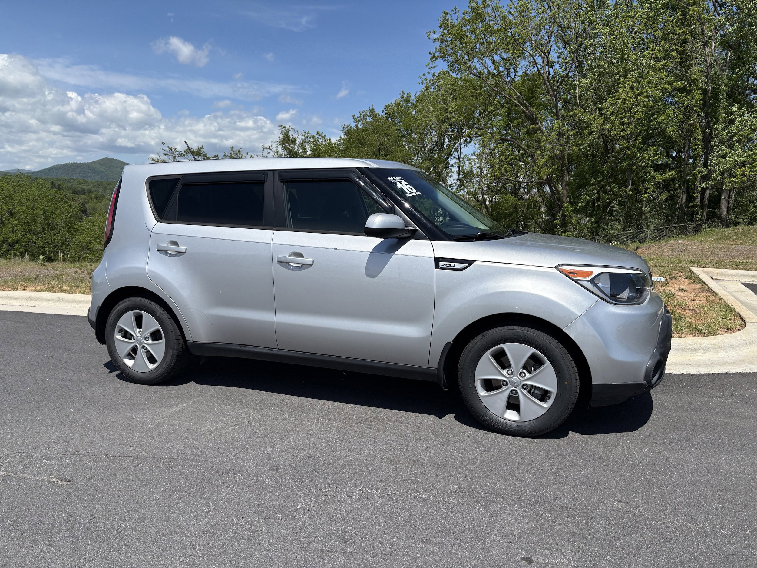 Used 2016 Kia Soul FWD image 7