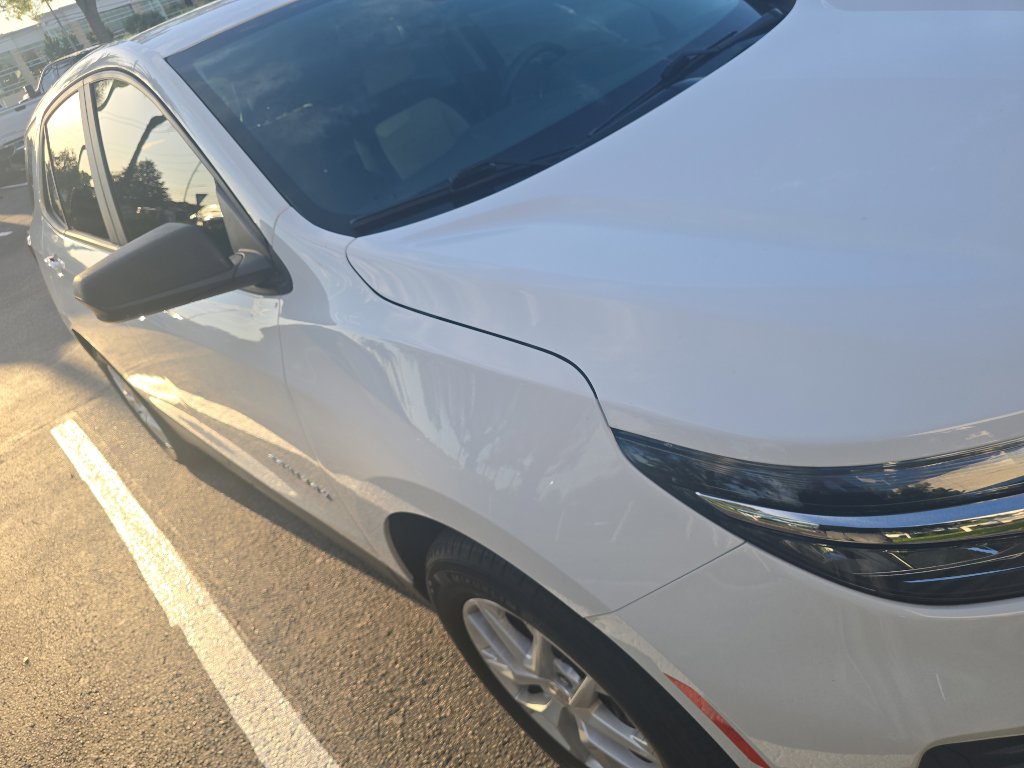 Used 2024 Chevrolet Equinox LS w/ Driver Confidence II Package image 2