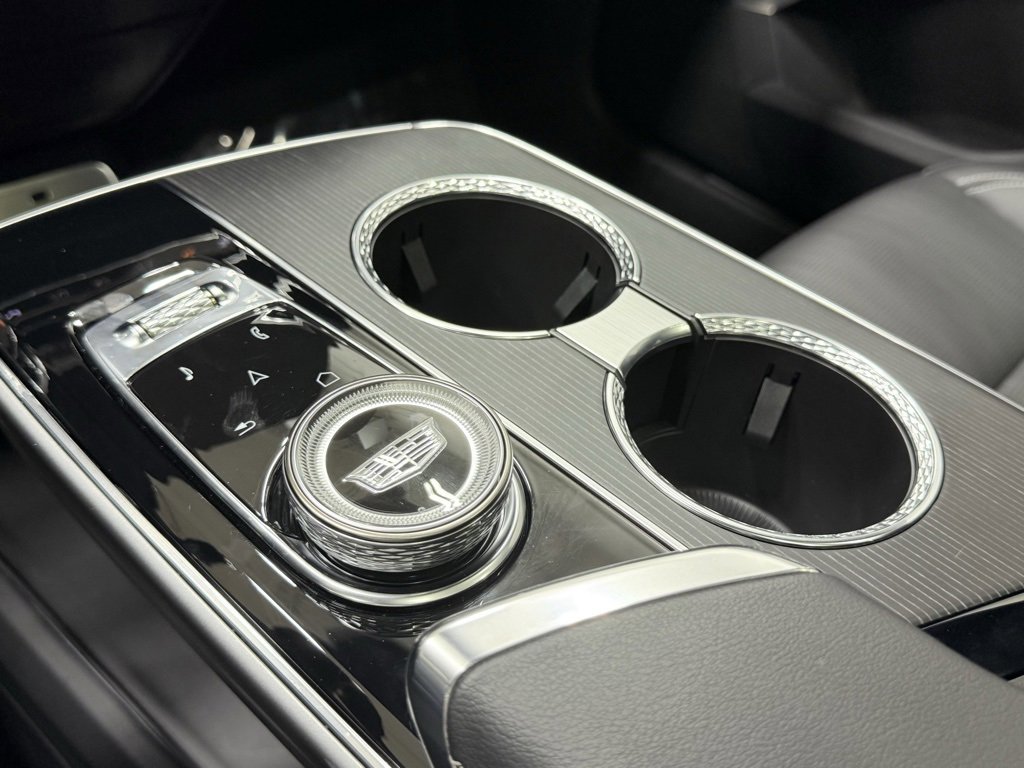 Used 2024 Cadillac Lyriq Sport image 15