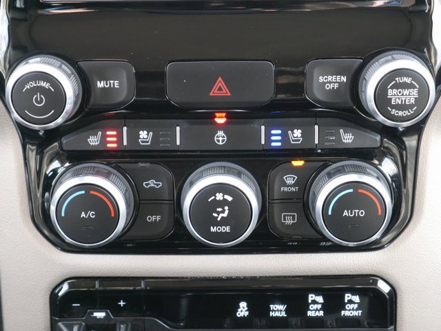 Used 2019 RAM 1500 Laramie image 19