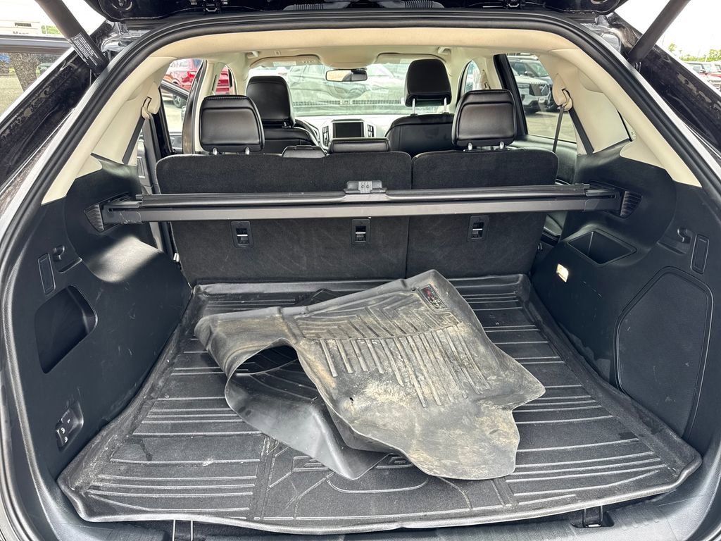 Used 2021 Ford Edge Titanium w/ Cargo Accessory Package FWD image 9