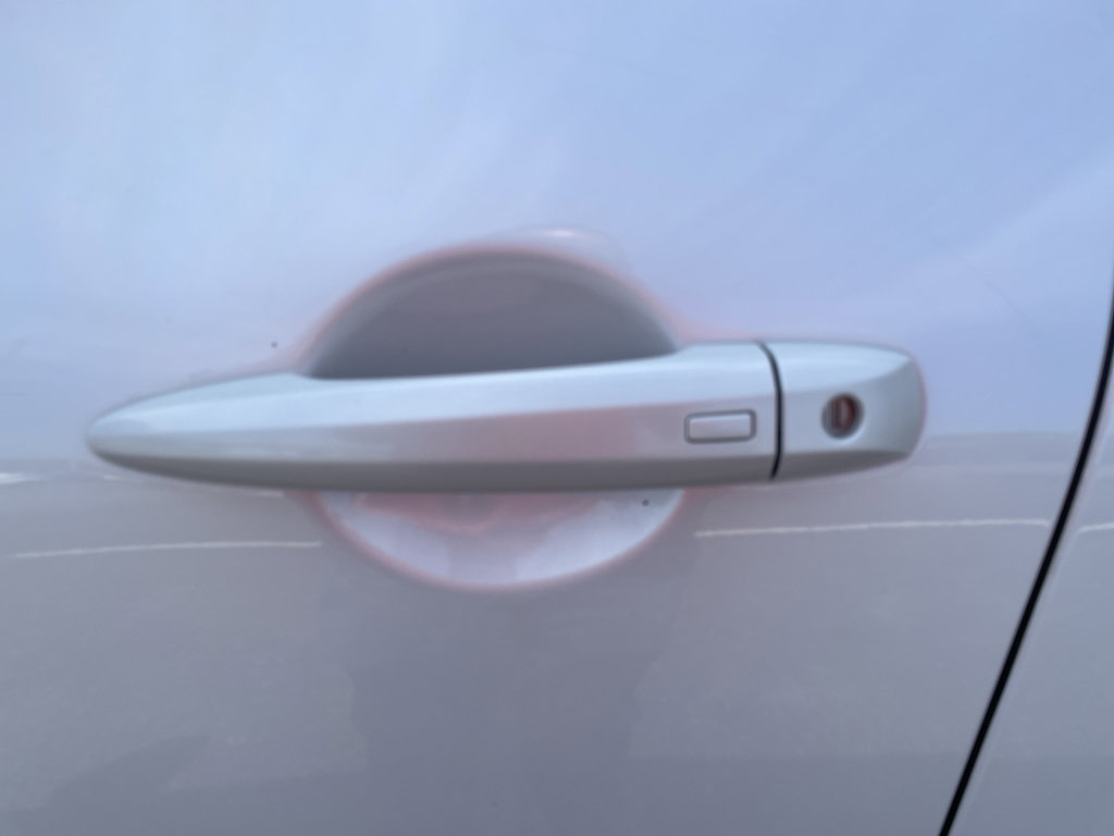 Certified 2025 Nissan Pathfinder SL image 7