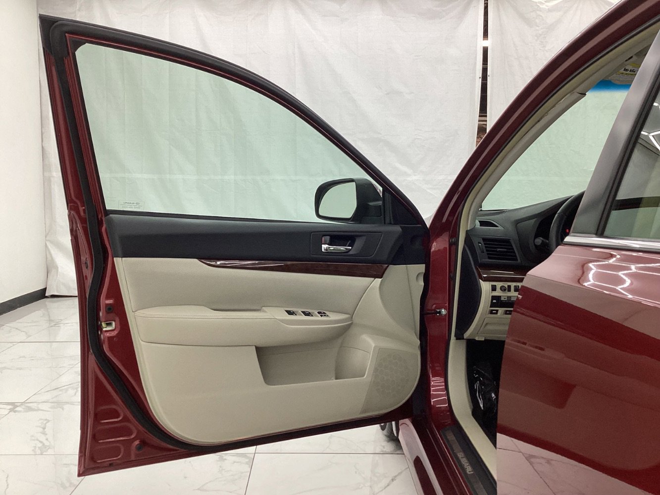 Used 2013 Subaru Legacy 3.6R Limited image 18