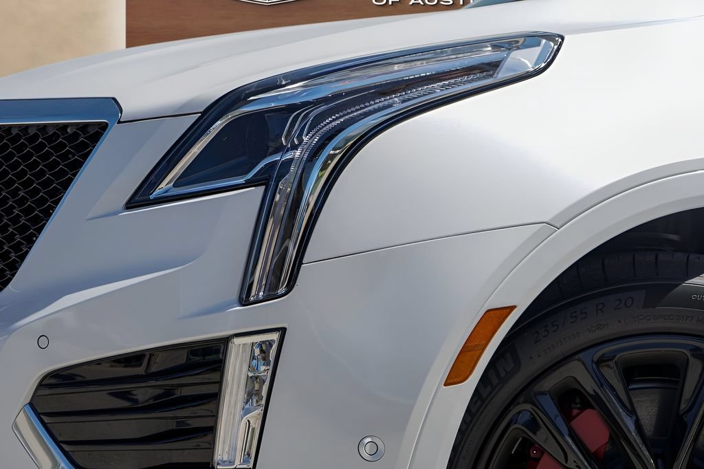 New 2026 Cadillac XT5 Sportv w/ LPO, Onyx Lite Package AWD/4WD image 16