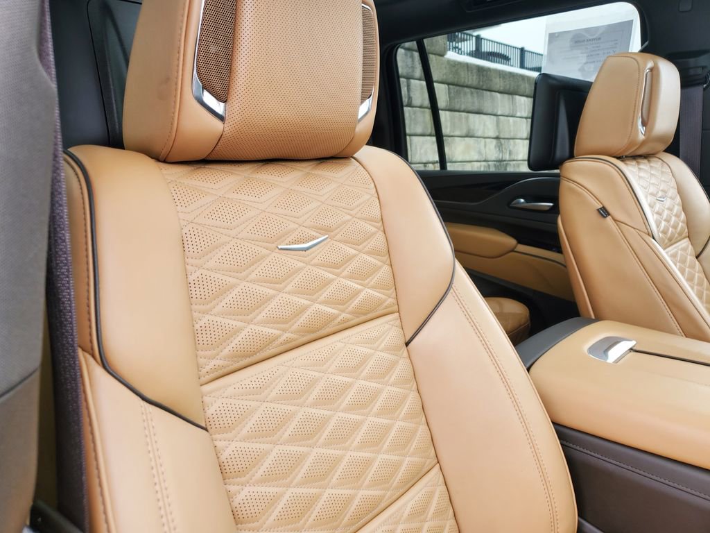 Certified 2024 Cadillac Escalade ESV Sport w/ LPO, ONYX Package image 42