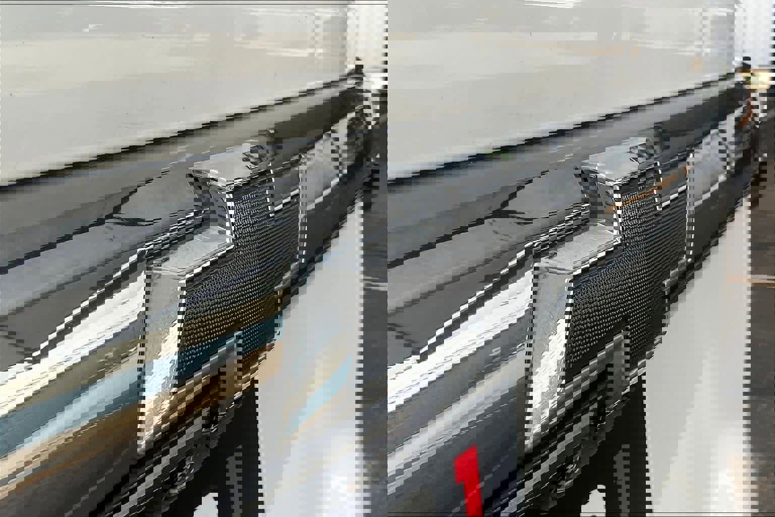 Used 2023 Chevrolet Traverse RS image 31