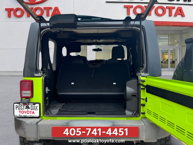 Used 2012 Jeep Wrangler Rubicon w/ PWR Convenience Group AWD/4WD image 10