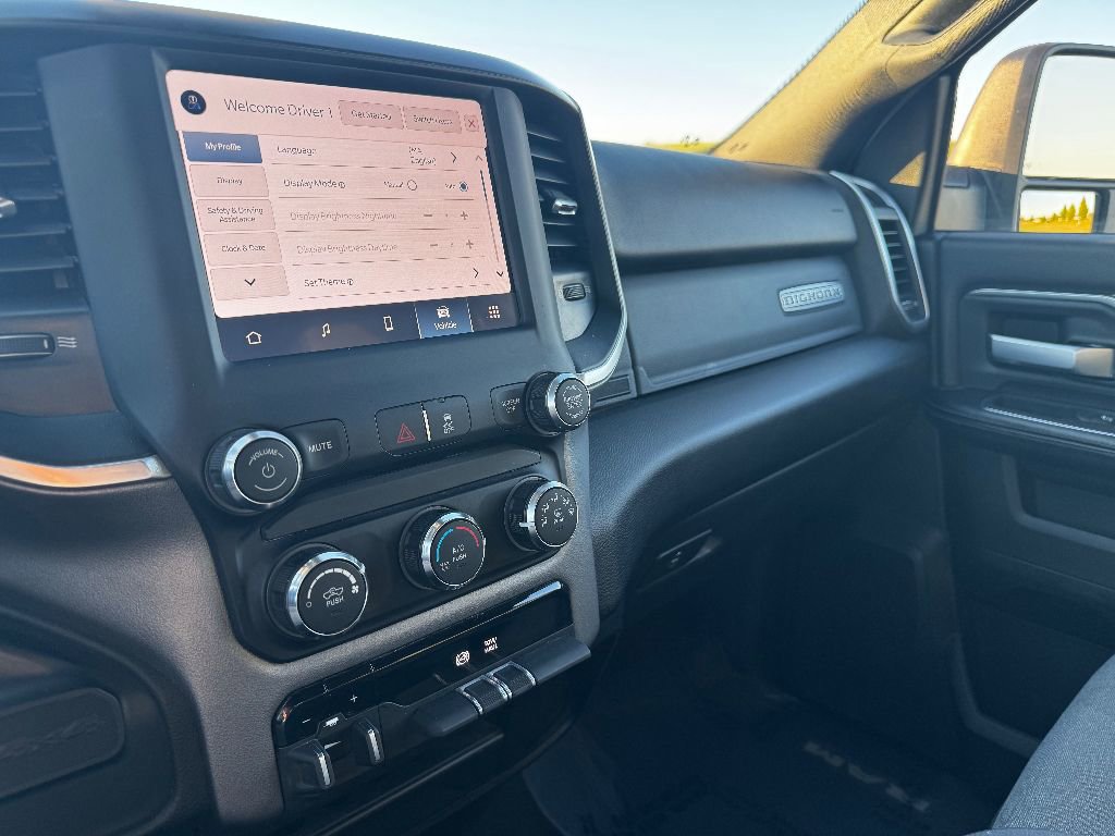Used 2024 RAM 2500 Big Horn image 33