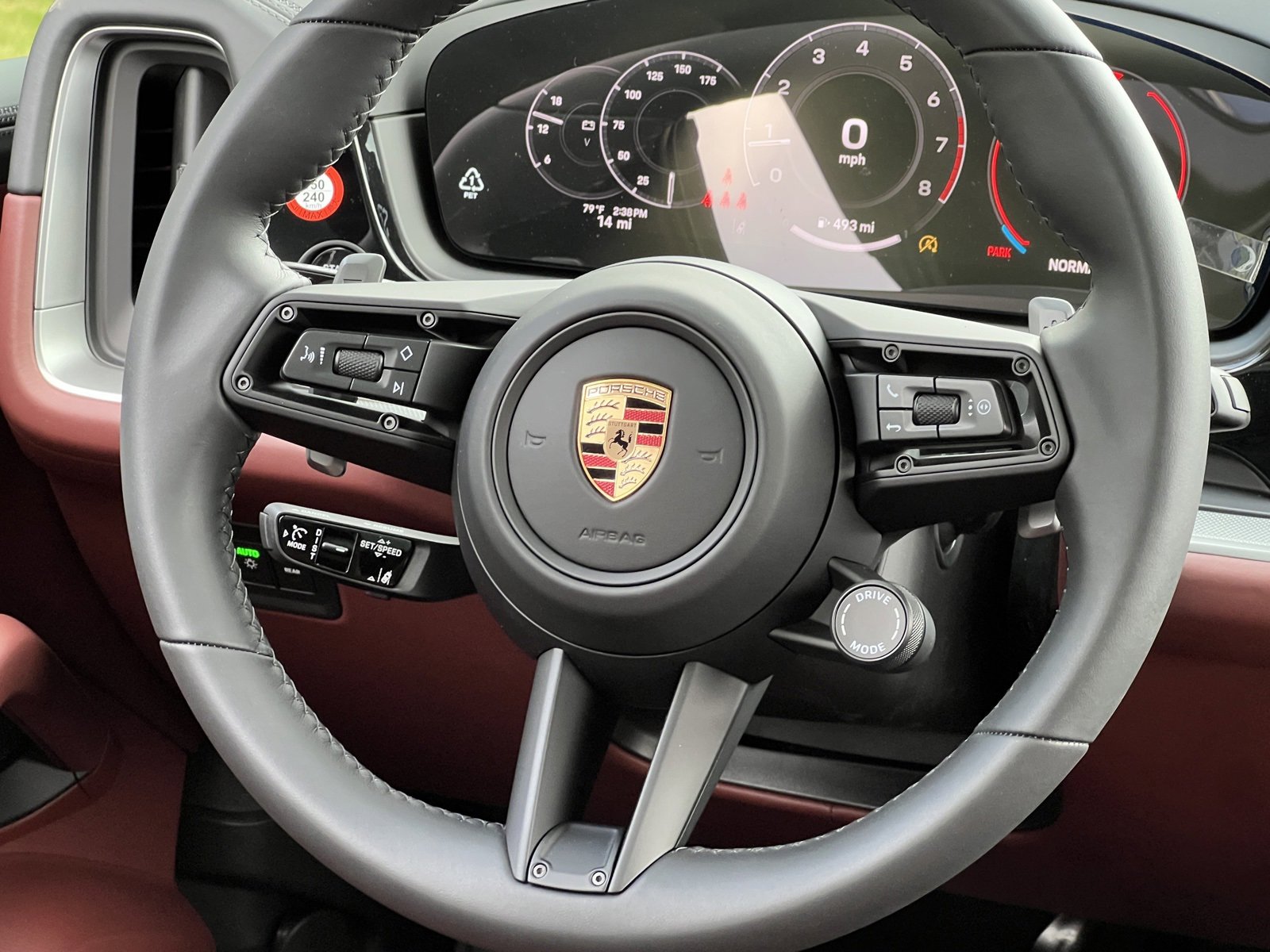 New 2026 Porsche Cayenne image 24