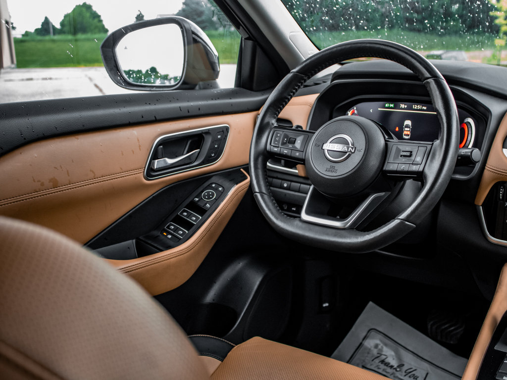 Used 2023 Nissan Rogue Platinum AWD/4WD image 34