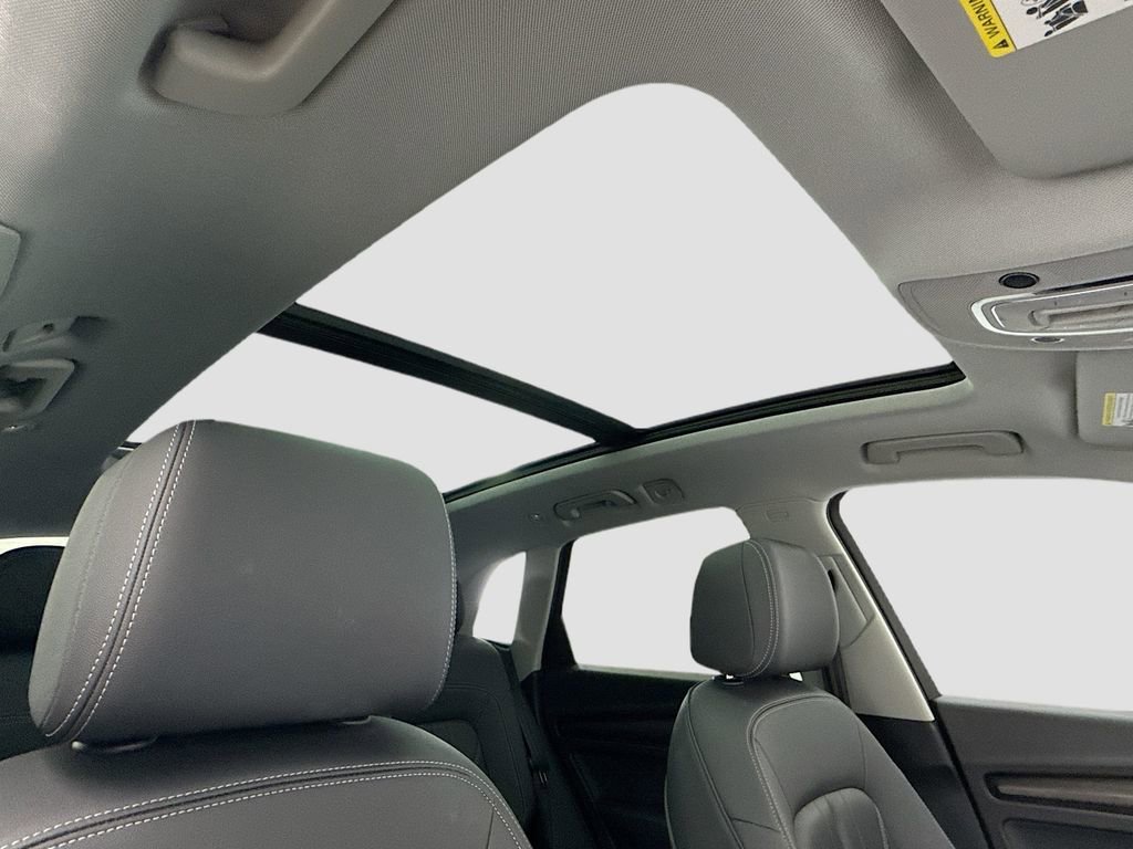 Certified 2023 Audi Q5 2.0T Premium w/ Convenience Package image 16