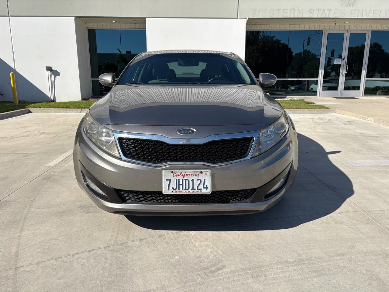 Used 2012 Kia Optima EX image 2