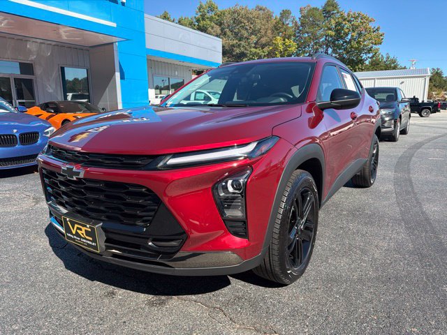 Used 2024 Chevrolet Trax ACTIV w/ Driver Confidence Package FWD image 3