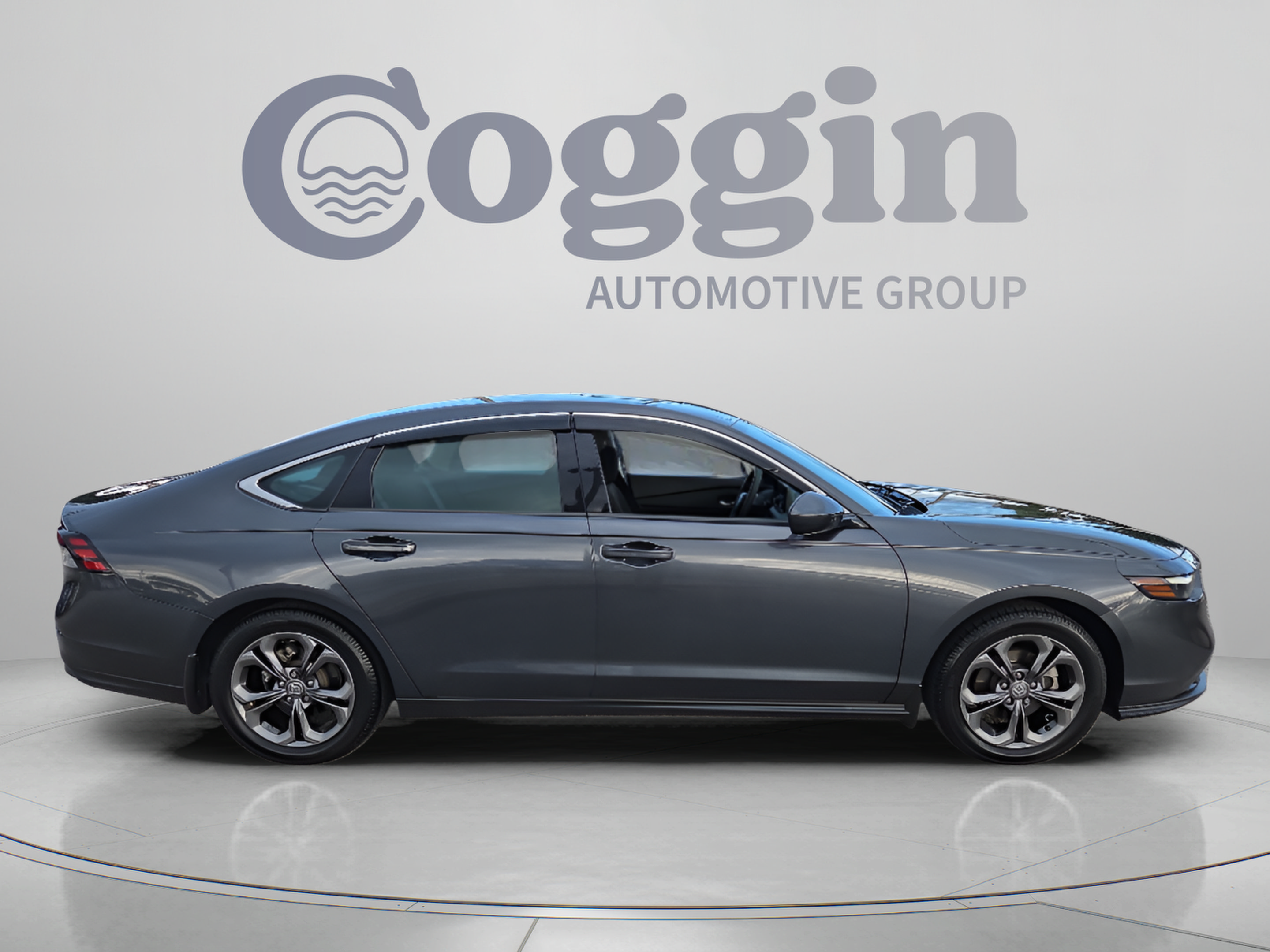 Used 2023 Honda Accord EX image 6