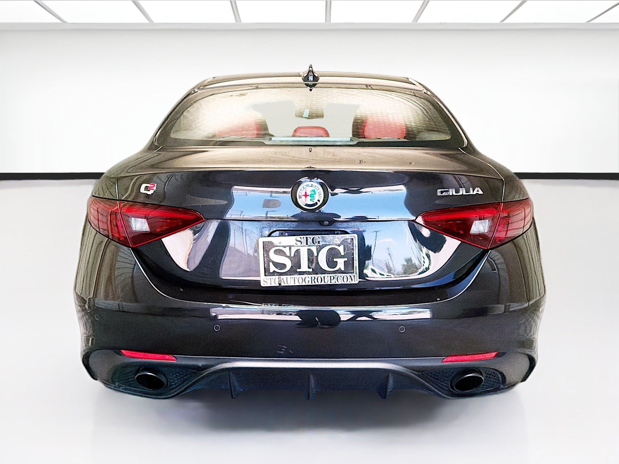 Used 2022 Alfa Romeo Giulia Veloce RWD image 5
