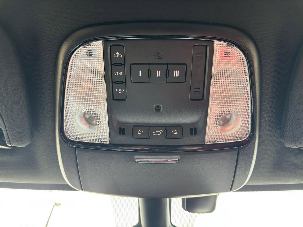 Used 2022 Dodge Durango R/T w/ Trailer Tow Group IV image 39