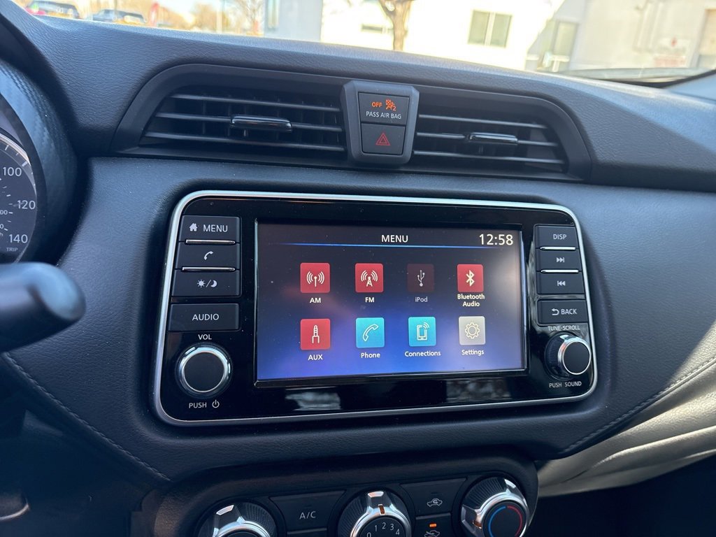 Used 2025 Nissan Versa S w/ Trunk Package image 11