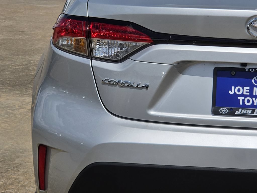 Used 2026 Toyota Corolla LE FWD image 10