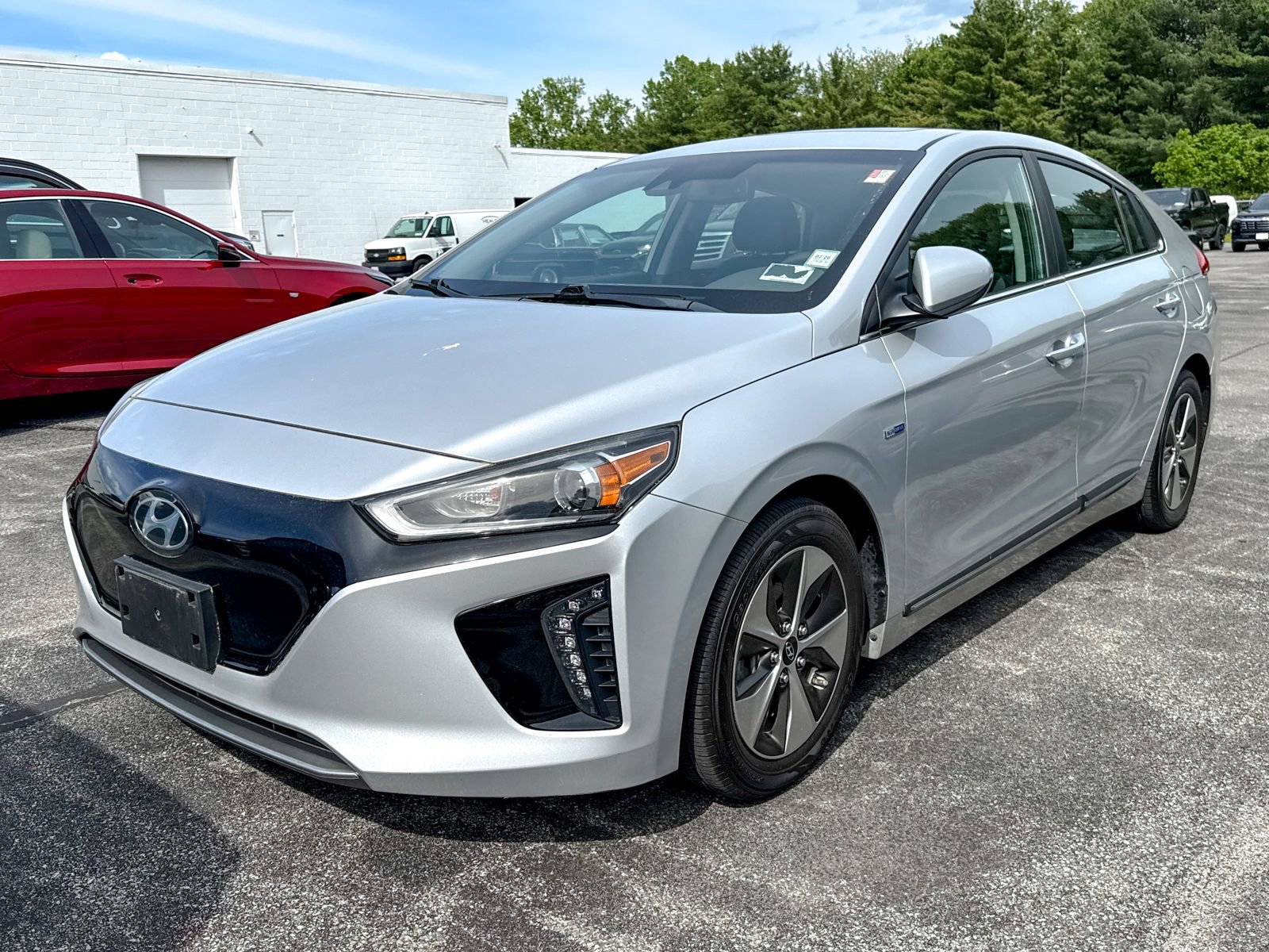 Used 2019 Hyundai Ioniq Limited FWD image 3