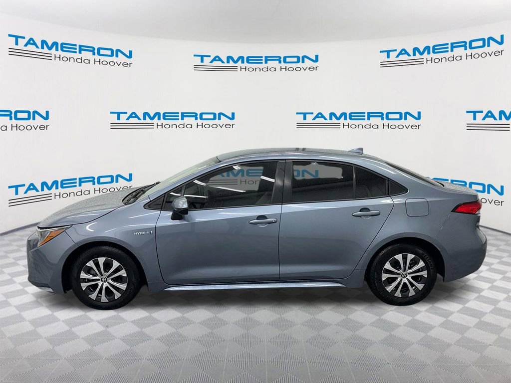 Used 2020 Toyota Corolla LE FWD image 2