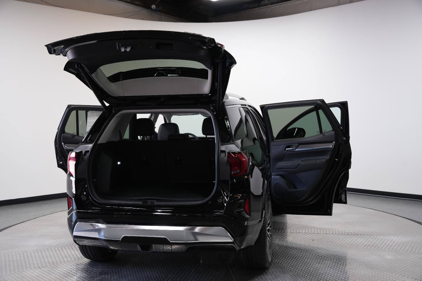 New 2026 GMC Terrain Denali w/ LPO, Floor Liner Package AWD/4WD image 15
