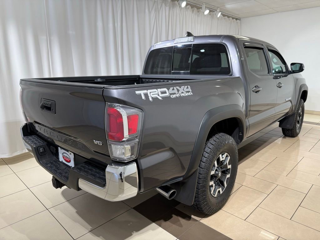 Certified 2021 Toyota Tacoma TRD Off-Road AWD/4WD image 5