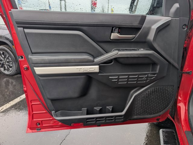 Used 2024 Toyota Tacoma TRD Off-Road image 9