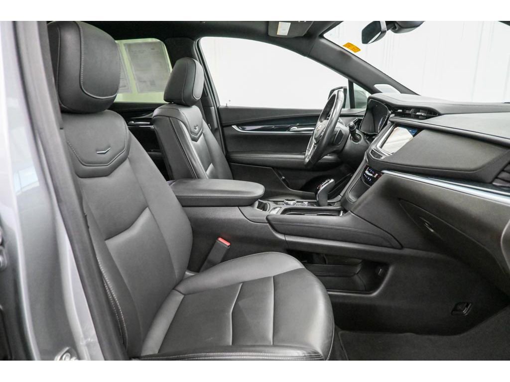 Used 2024 Cadillac XT5 Premium Luxury image 16