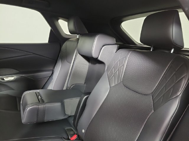 Used 2024 Lexus RX 350 FWD w/ Technology Package image 12