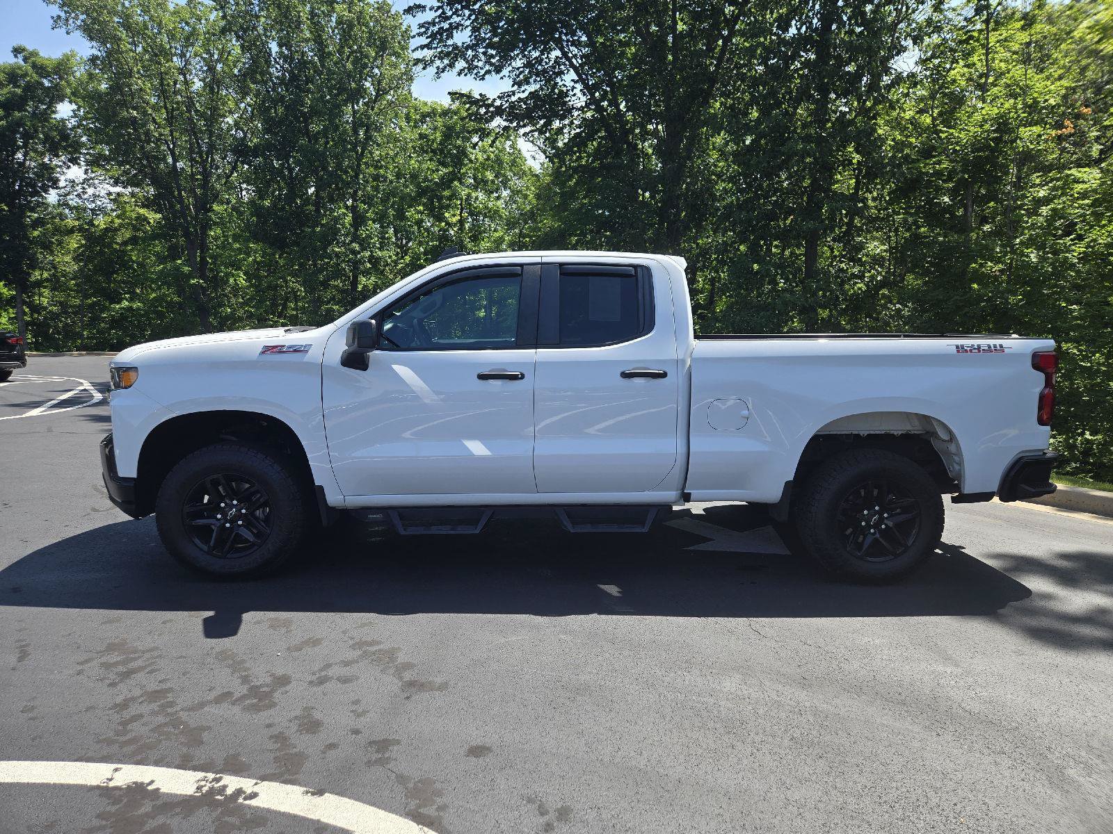 Used 2019 Chevrolet Silverado 1500 Custom Trail Boss w/ Custom Convenience Package AWD/4WD image 5