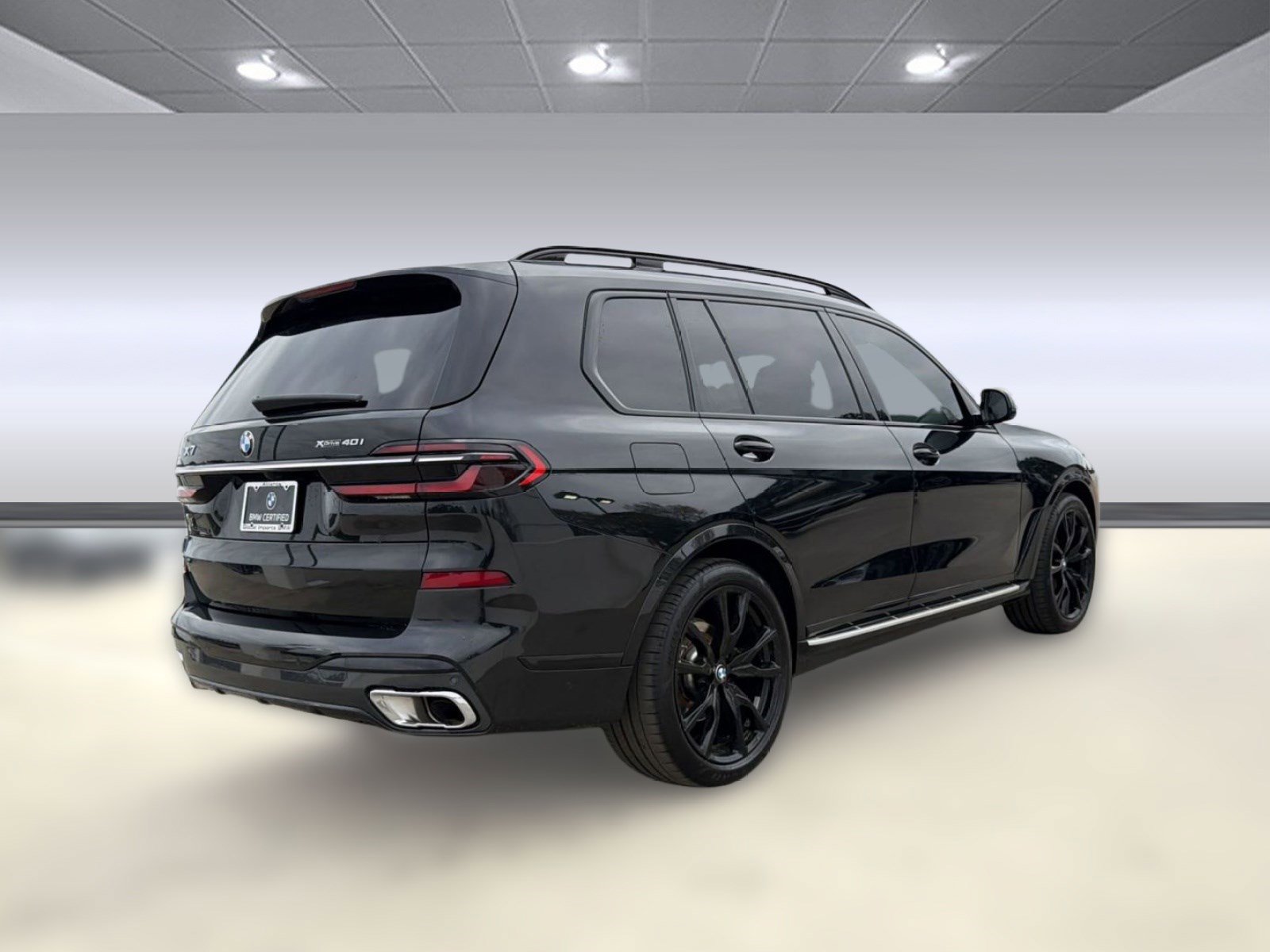 Certified 2023 BMW X7 xDrive40i w/ M Sport Package image 9