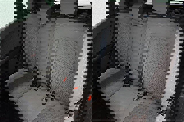 Used 2020 Ford Escape SE image 7