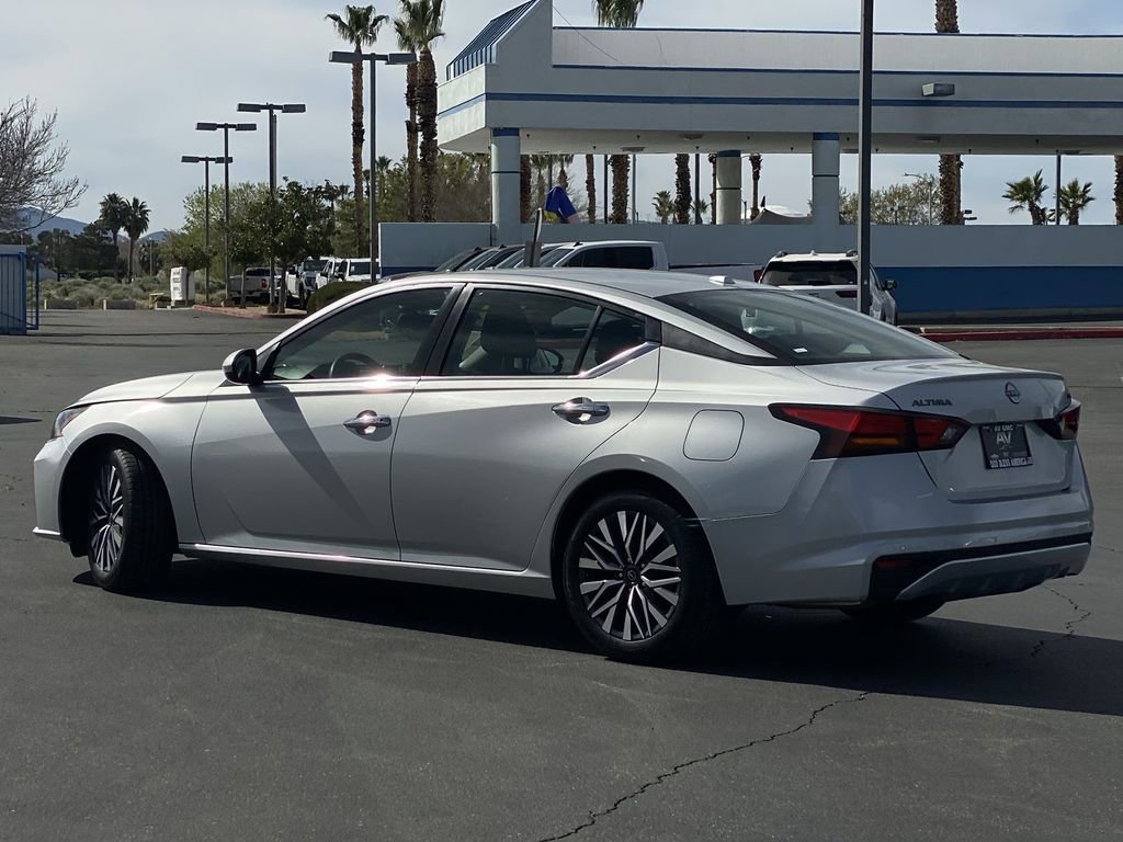 Used 2023 Nissan Altima 2.5 SV image 15